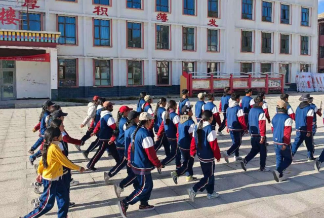 源头上为异地办学提供坚实让高原孩子下